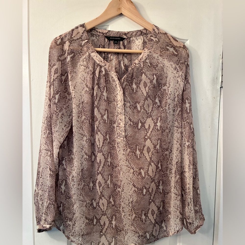 Banana republic snake print sheer flowy blouse